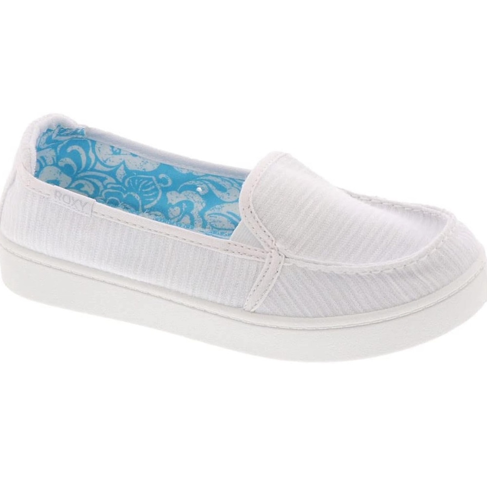 Roxy minnow slip on shoe sneaker. Worn twice.